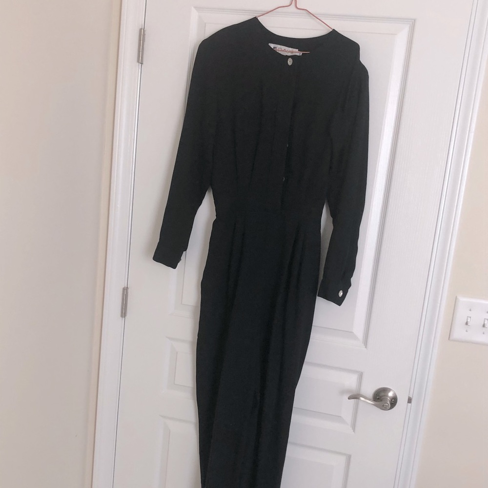 Right in style pants suit!